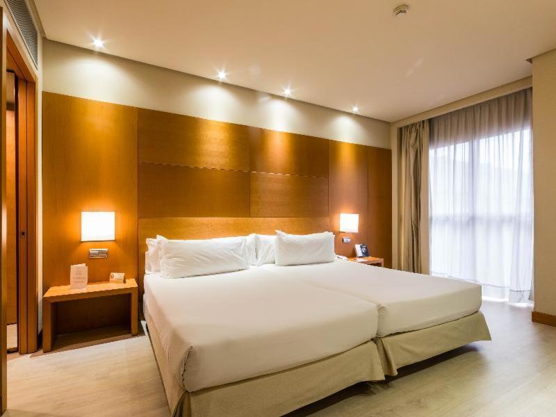 Silken Puerta Madrid Hotel Værelse billede